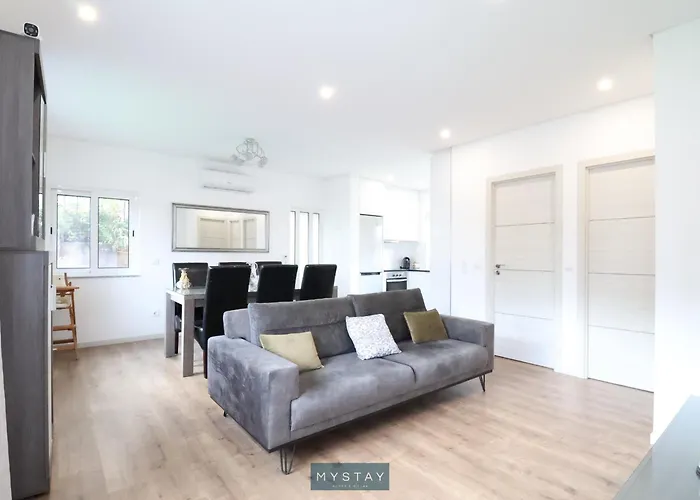 Holiday home Mystay - Casa Do Louro